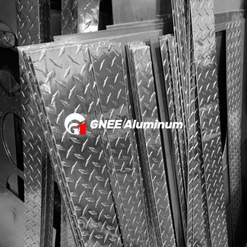 3003 H22 Diamond Tread Aluminum Sheet in Silver
